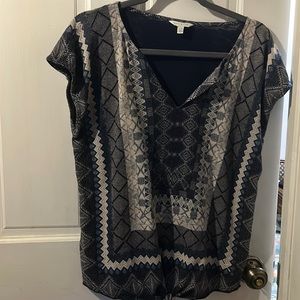 Lucky Brand size L t-shirt. Ties at bottom in front.